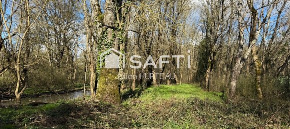 3276m² Land in Vouille, France No. 103183 3