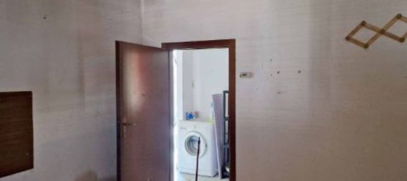 Studio in Bareggio, Italy No. 218945 7