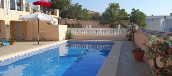 4 bedrooms Villa in Cabo Roig, Spain No. 1032 2