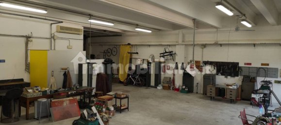 253m² Warehouse in Assago, Italy No. 159561 6