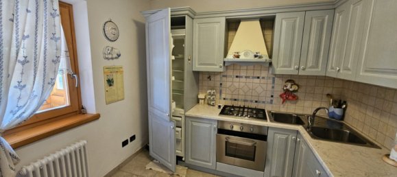 2-salle Appartement à Udine, Italy No. 299946 10