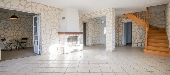 5 chambres Maison à Essonne, France No. 166603 2