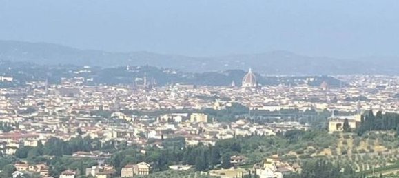 3 bedrooms House in Florence, Italy No. 274006 4