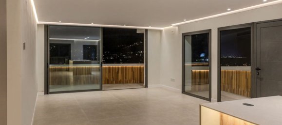 2 bedrooms Penthouse in Marbella, Spain No. 123123 7