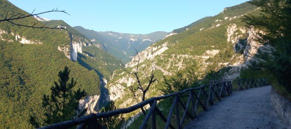 Дом с 2 спальнями в Пеннапьедимонте, Италия № 318588 19