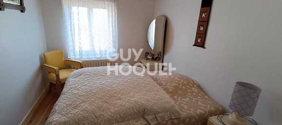 3 bedrooms Townhouse in Sail-sous-Couzan, France No. 197598 10