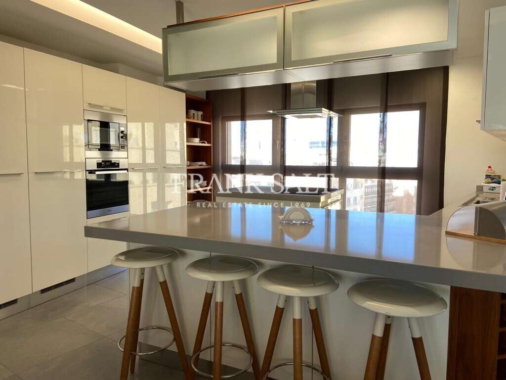 3 chambres Appartement à Saint Julian's, Malta No. 3739