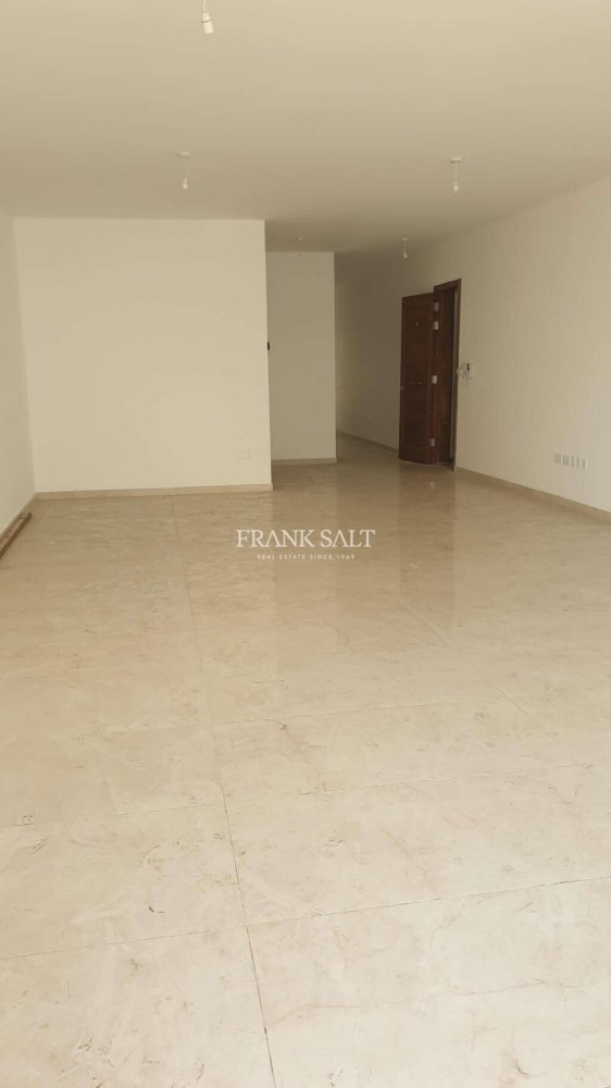 3 bedrooms Apartment in Zebbug, Malta No. 1723