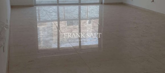 3 bedrooms Apartment in Zebbug, Malta No. 1723 2