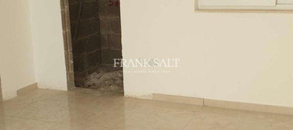 3 bedrooms Apartment in Zebbug, Malta No. 1723 4