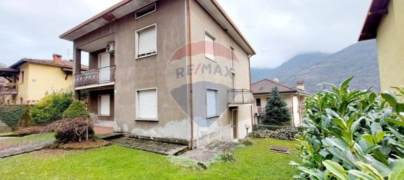7 rooms House in Endine Gaiano, Italy No. 128970 2