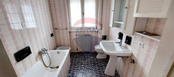 7 rooms House in Endine Gaiano, Italy No. 128970 32