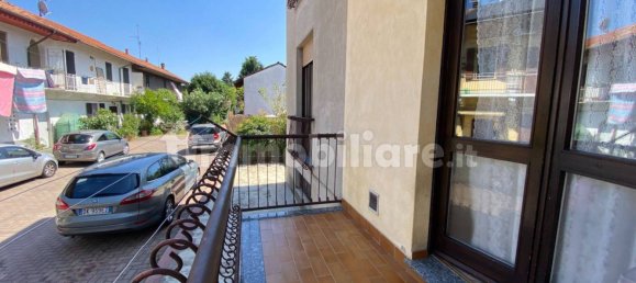 Квартира с 2 спальнями в Галларате, Италия № 367108 7