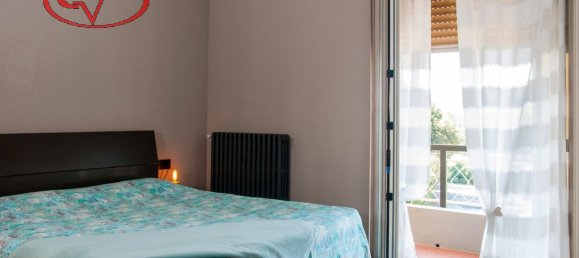 5 rooms Apartment in Laterina Pergine Valdarno, Italy No. 233178 10