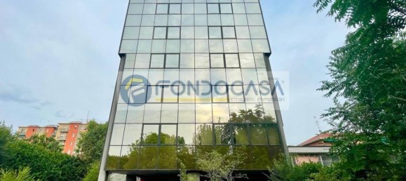 Gebäude in Cologno Monzese, Italy 3016m², Nr. 283354 5