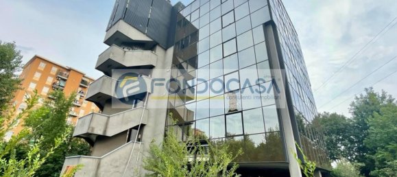 Gebäude in Cologno Monzese, Italy 3016m², Nr. 283354 3
