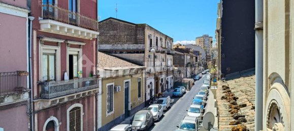 2 Schlafzimmer Wohnung in Catania, Italy, Nr. 262937 6