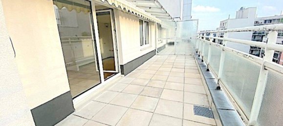 3-salle Appartement à Brigittenau, Austria No. 129159 8