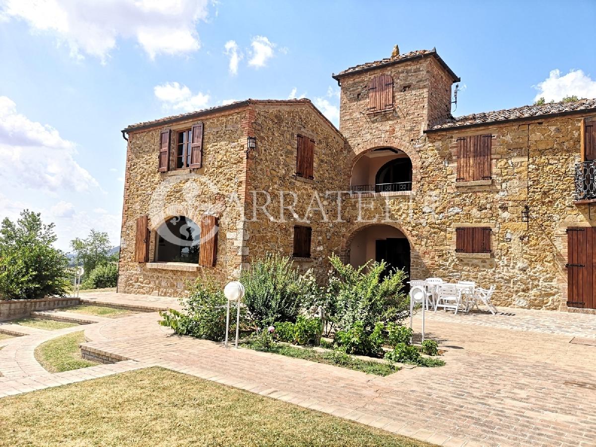 10 bedrooms House in Torrita di Siena, Italy No. 79708