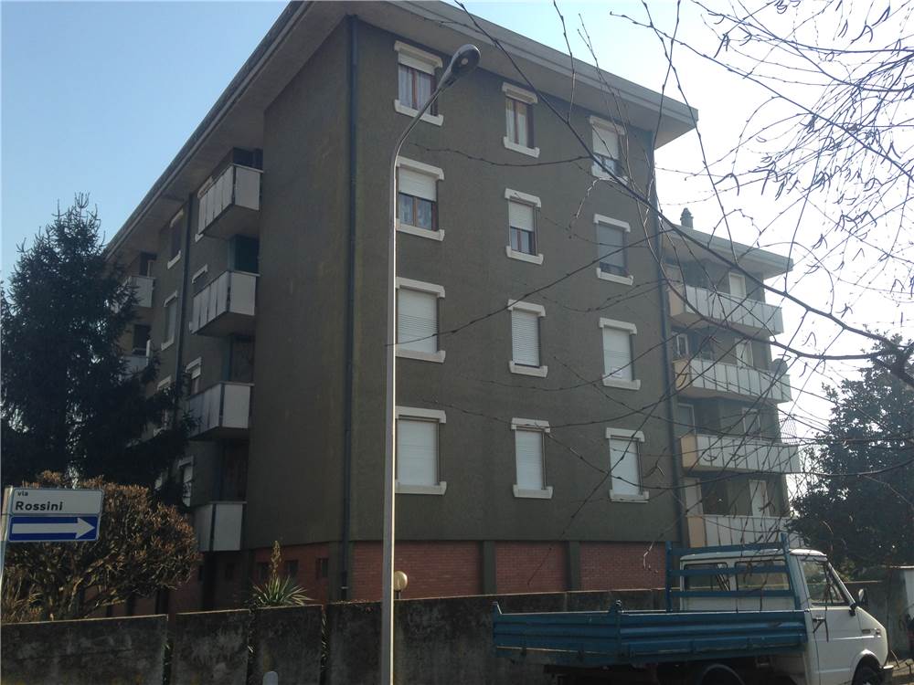 3 bedrooms Apartment in Trecate, Italy No. 65697