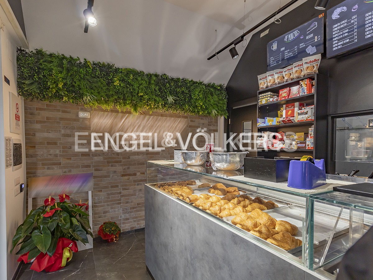 2-salle Propriété commerciale à Rome, Italy No. 63251