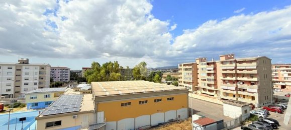 3غرفة شقة في Quartu Sant'Elena, Italy رقم 281169 4