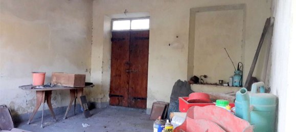 Casa de 9 divisões em Lucca, Italy N.º 72418 13