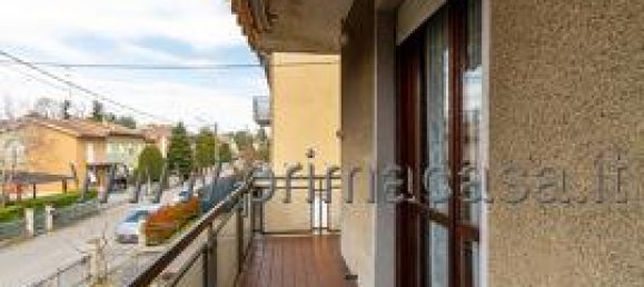 5 rooms Apartment in Correggio, Italy No. 39797 6