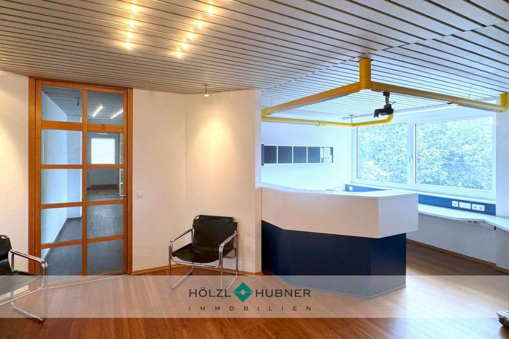  مكتب في Salzburg, Austria 170متر مربع رقم 103616