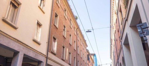 2 rooms Apartment in Bologna, Italy No. 38788 26