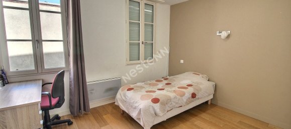 2 bedrooms Apartment in Chartres, France No. 82796 10