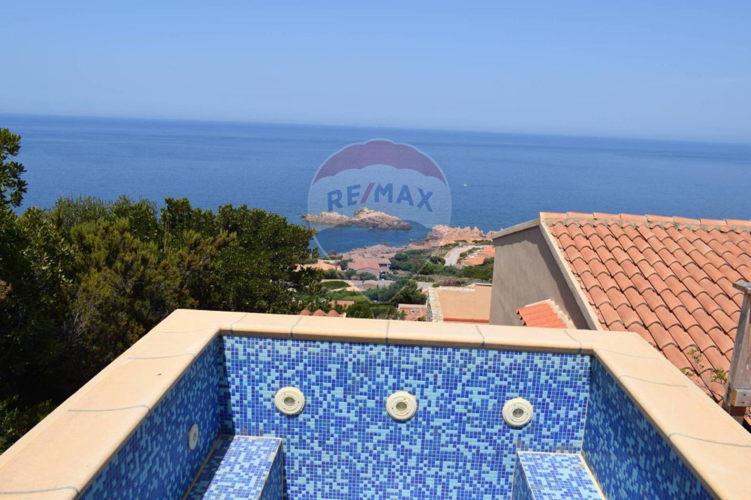 3 bedrooms Villa in Trinità d'Agultu e Vignola, Italy No. 221556