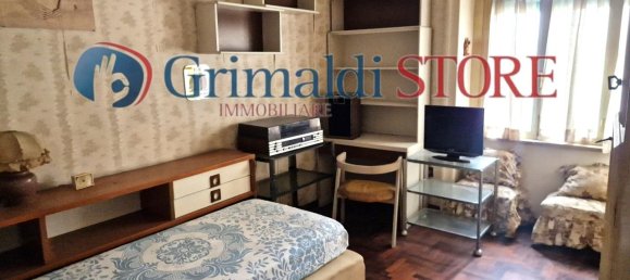 4 rooms Apartment in Naples, Italy No. 144088 10