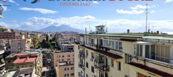 4 rooms Apartment in Naples, Italy No. 144088 8