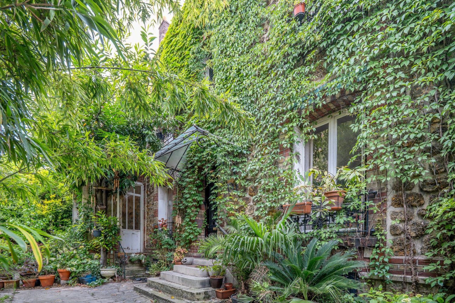 5 bedrooms House in Noisy-le-Sec, France No. 171884