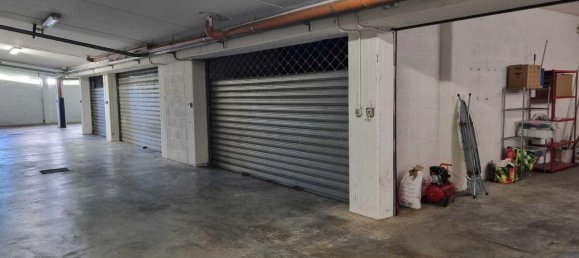 5 rooms Apartment in Rome, Italy No. 16388 21