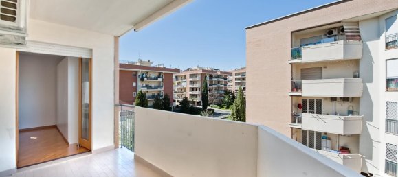 5 rooms Apartment in Rome, Italy No. 16388 19