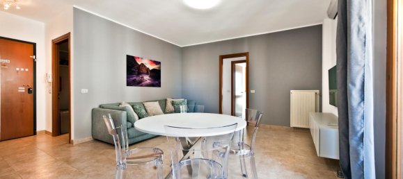 5 rooms Apartment in Rome, Italy No. 16388 6