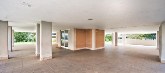 5 rooms Apartment in Rome, Italy No. 16388 5