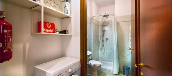5 rooms Apartment in Rome, Italy No. 16388 18