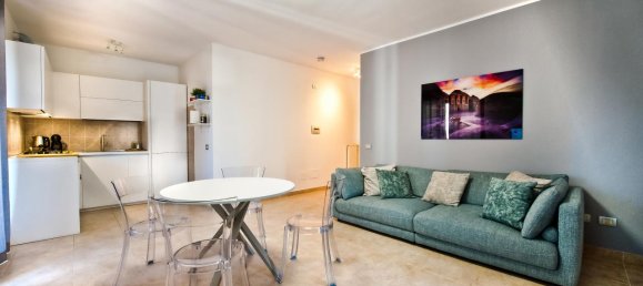 5 rooms Apartment in Rome, Italy No. 16388 7