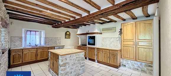 4 bedrooms House in Loiret, France No. 63041 7