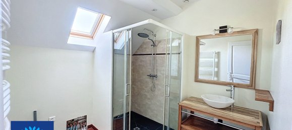 4 bedrooms House in Loiret, France No. 63041 14