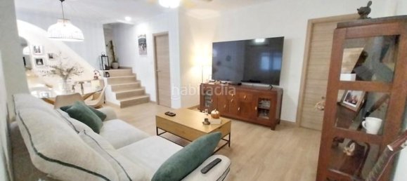 2 bedrooms Apartment in Torrent, Spain No. 165479 3