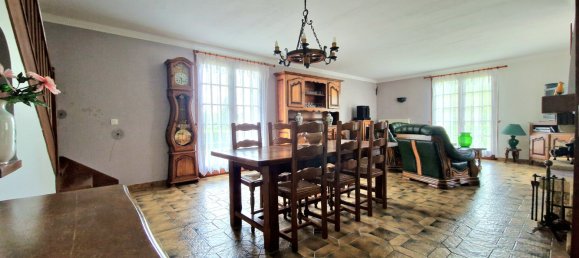 4 bedrooms House in Coulommiers, France No. 186079 2