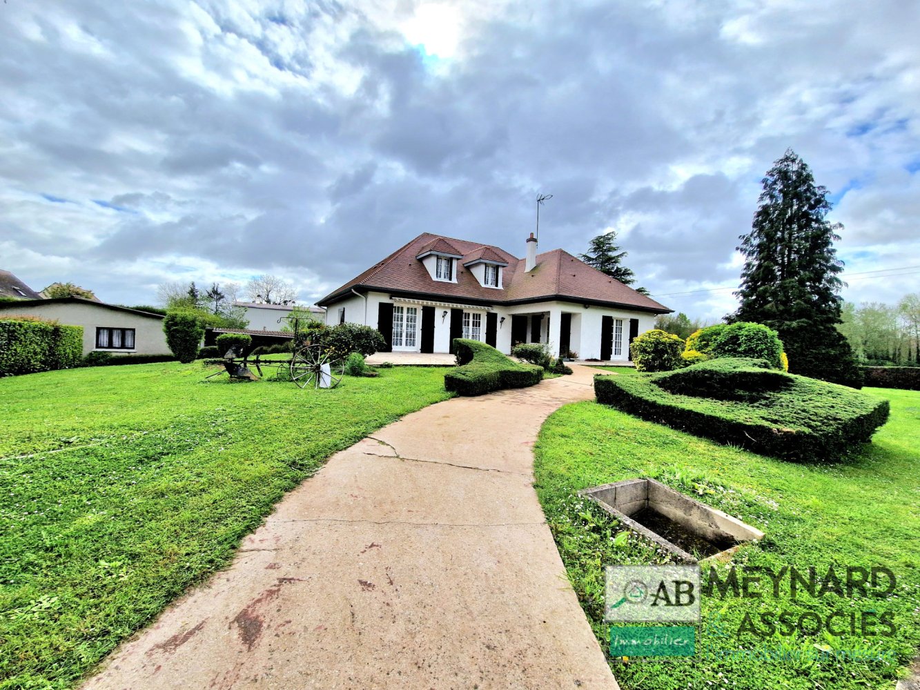 4 bedrooms House in Coulommiers, France No. 186079