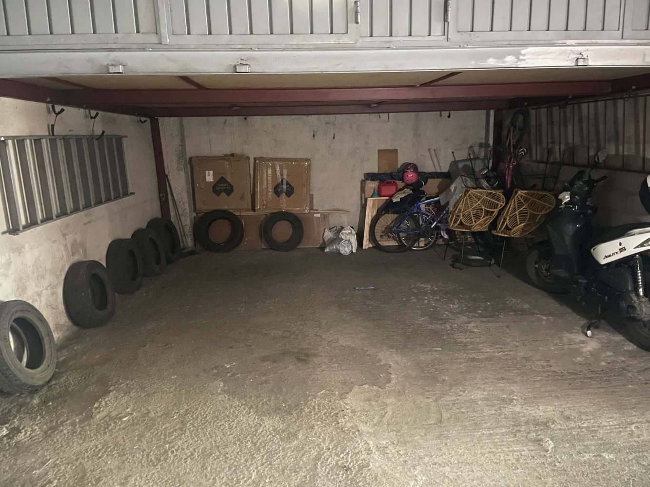 Garage à Leon, Spain 40m² No. 164363