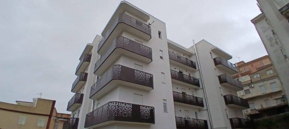 Квартира с 3 спальнями в Модика, Италия № 221243 7