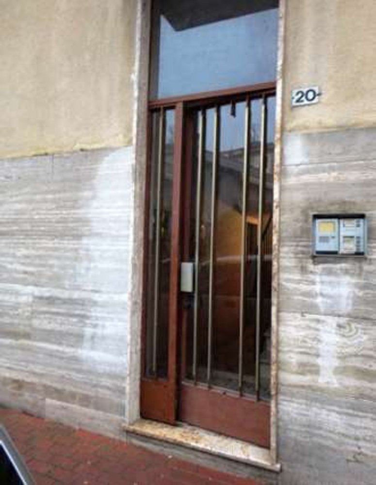 4 bedrooms Apartment in Trecate, Italy No. 332329