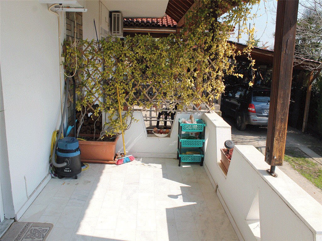 2 bedrooms Commercial property in Thermi, Greece No. 7972